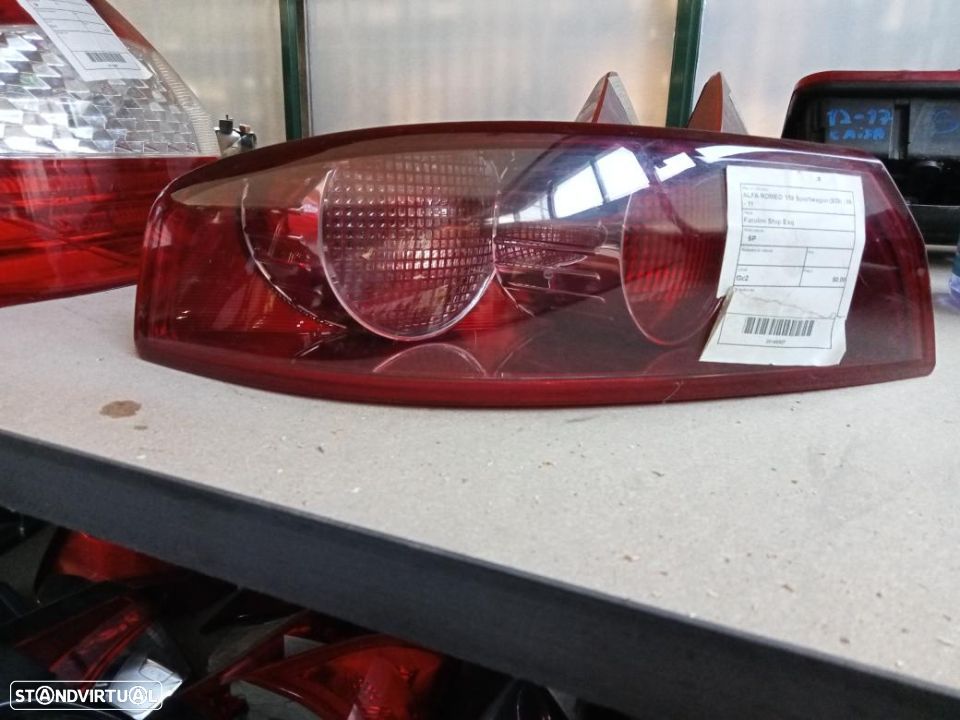 Farolim esquerdo Alfa Romeo 159 / 60691365 - 1