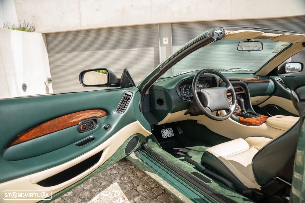 Aston Martin DB7 Vantage Volante - 21