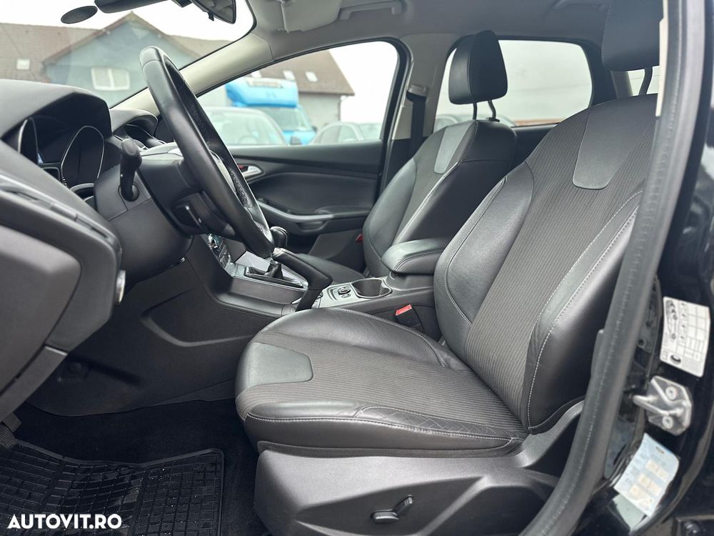 Ford Focus Turnier 2.0 TDCi DPF Titanium - 16