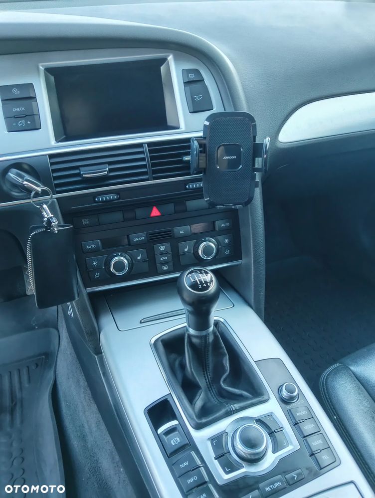 Audi A6 Avant - 8