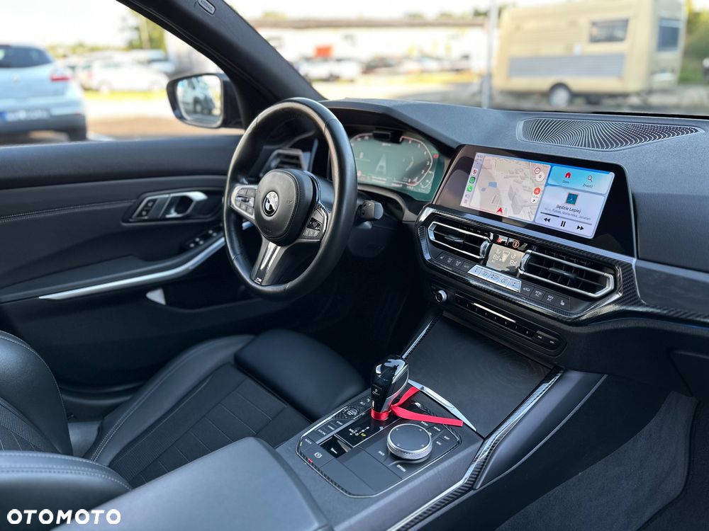 BMW Seria 3 330e Sport Line sport - 13