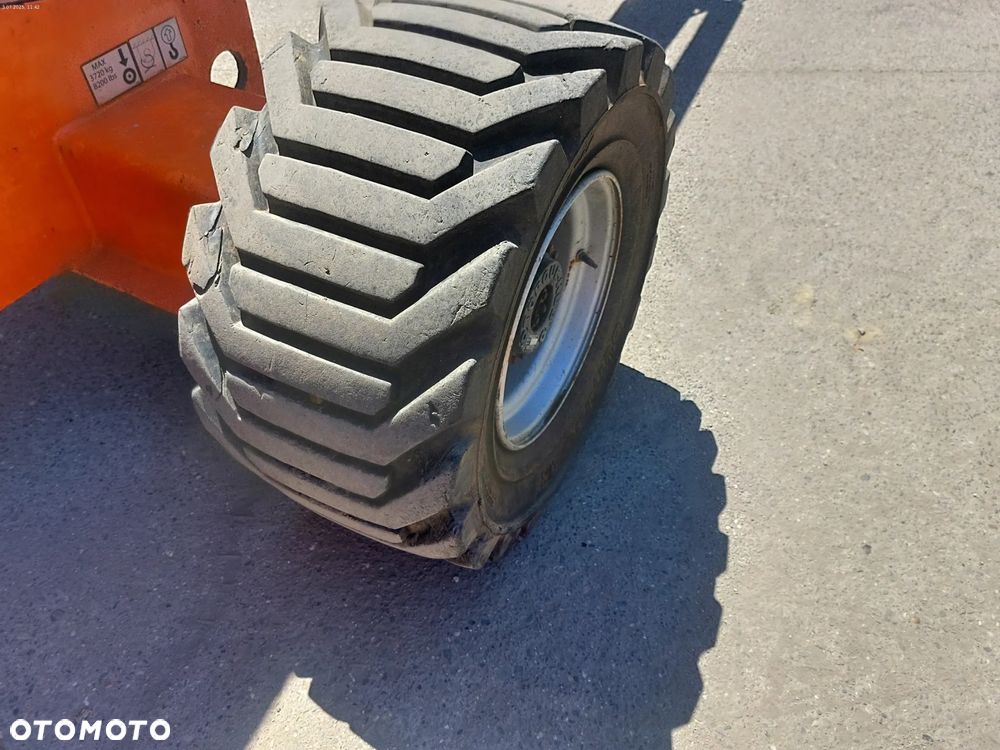 JLG 510AJ - 35