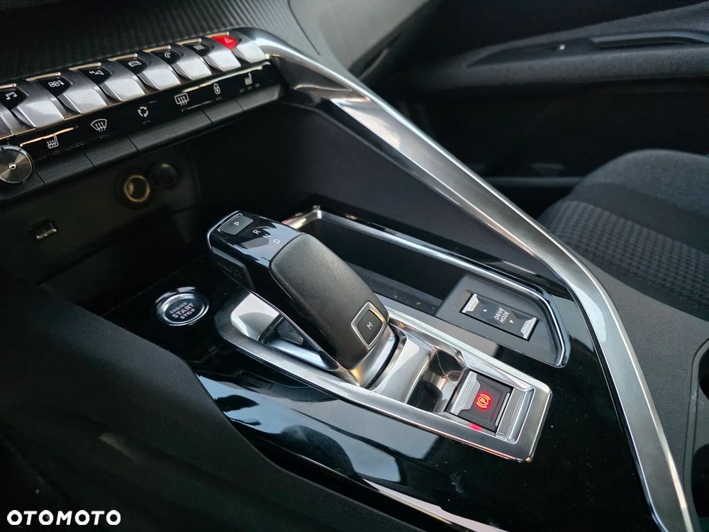 Peugeot 3008 - 16