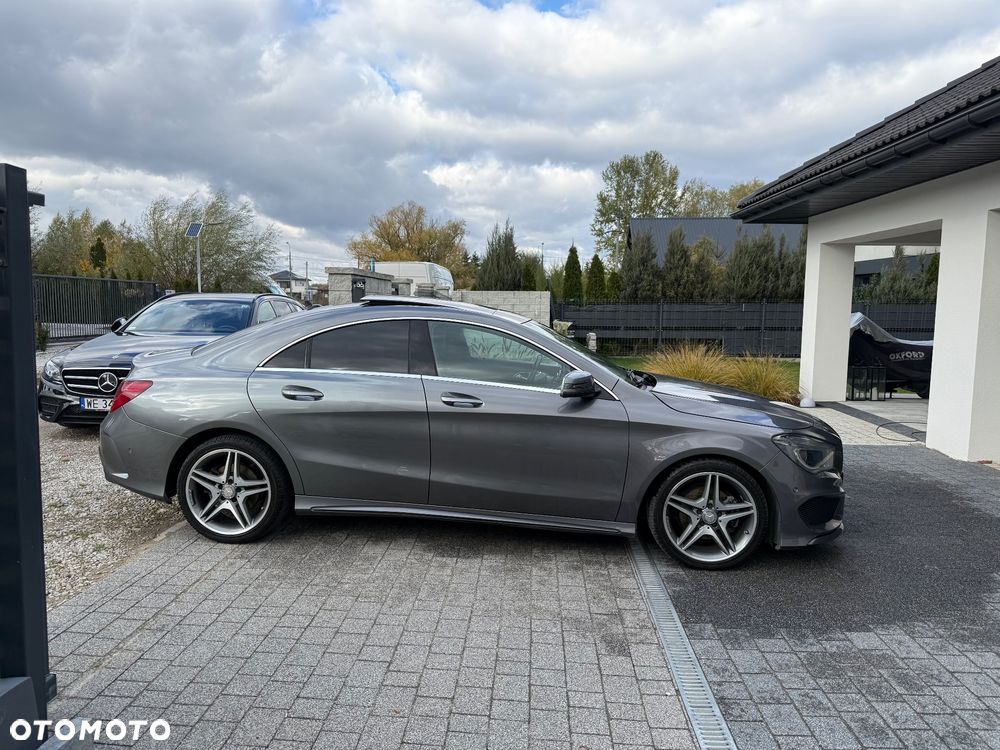 Mercedes-Benz CLA 180 AMG Line - 3
