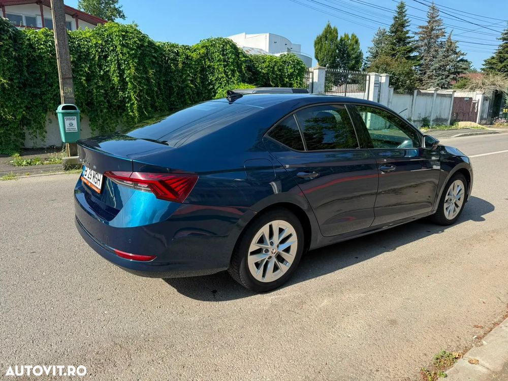 Skoda Octavia 2.0 TDI DSG Ambition - 5