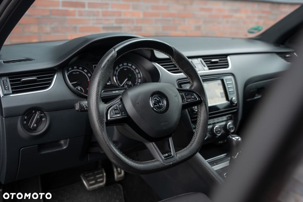 Skoda Octavia 2.0 TDI (Green tec) DSG RS - 24