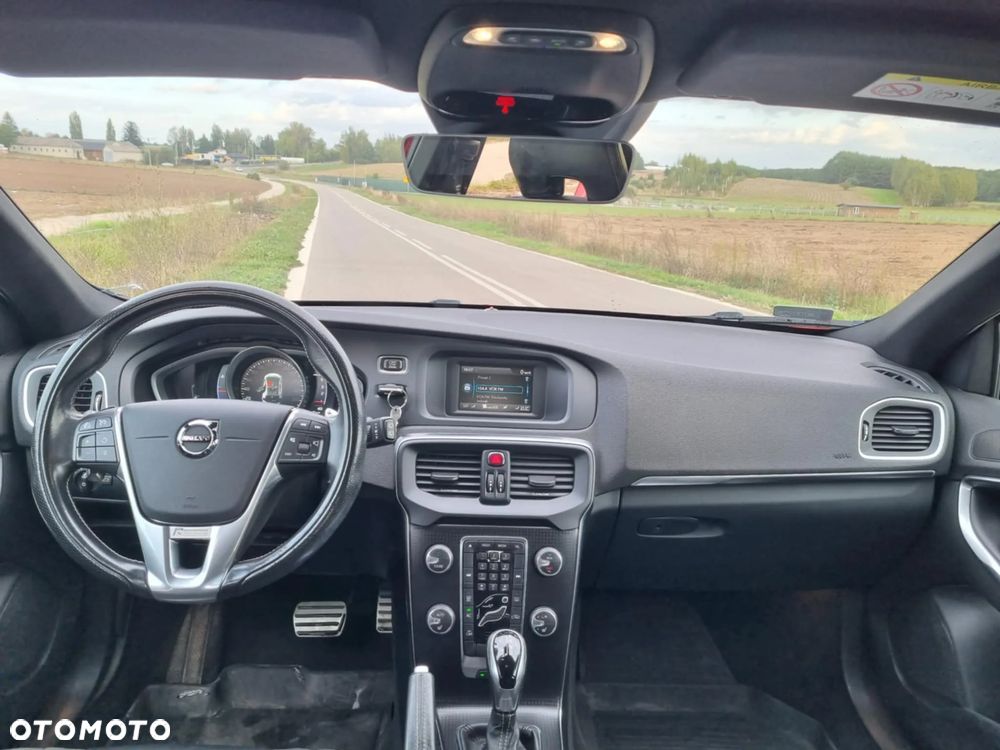 Volvo V40 D3 Drive-E R-Design Kinetic - 5