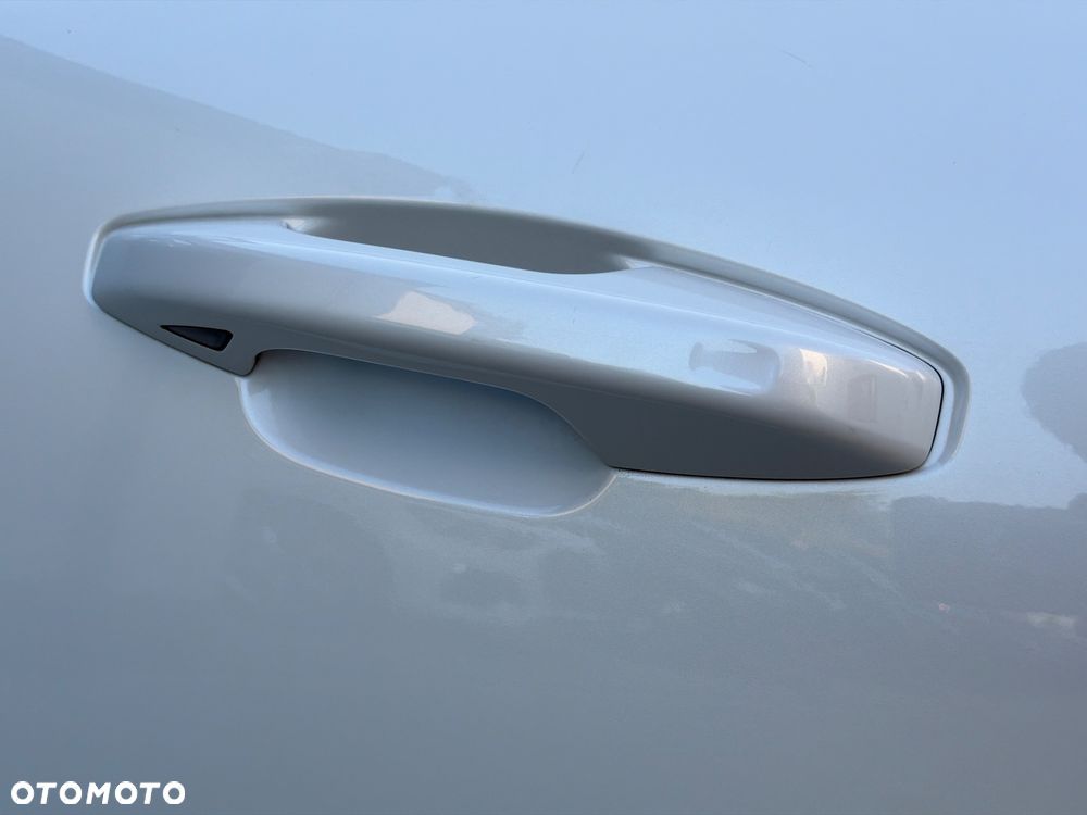 Volvo XC 40 T3 Geartronic RDesign - 18