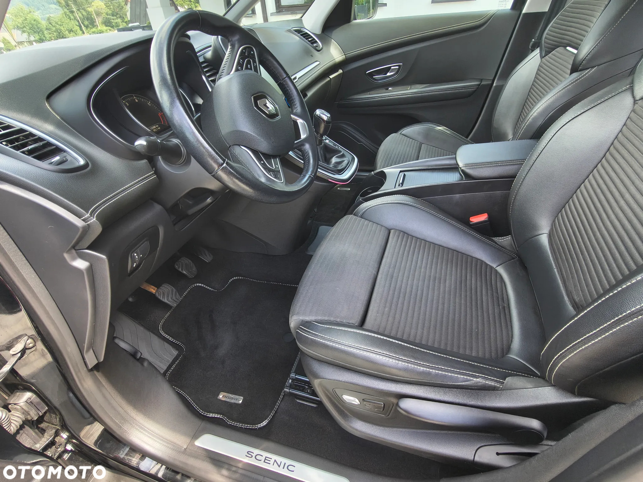 Renault Scenic ENERGY TCe 130 INITIALE PARIS - 18