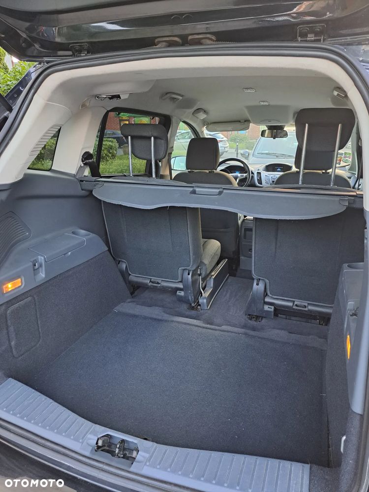 Ford Grand C-MAX - 17