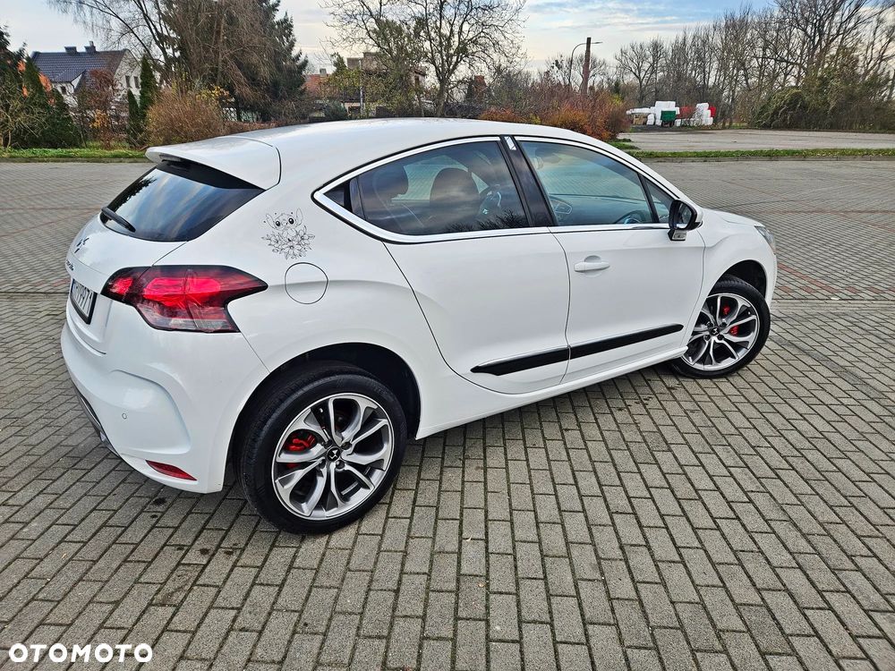 Citroën DS4 VTi 120 Urban Show - 28