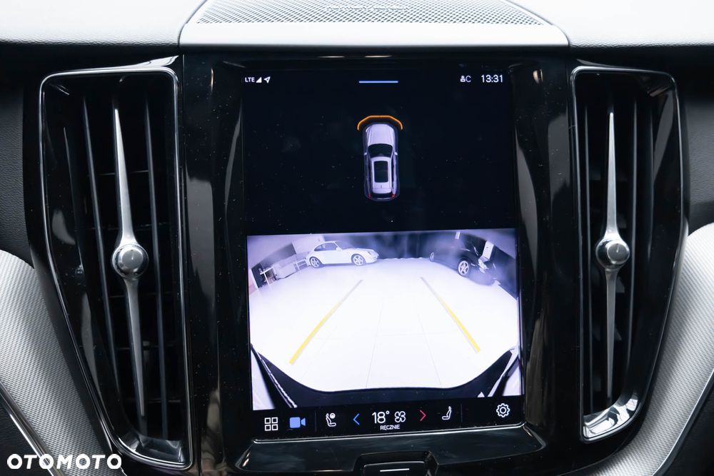 Volvo XC 60 T6 Plug-In Hybrid AWD Plus Black Edition - 22