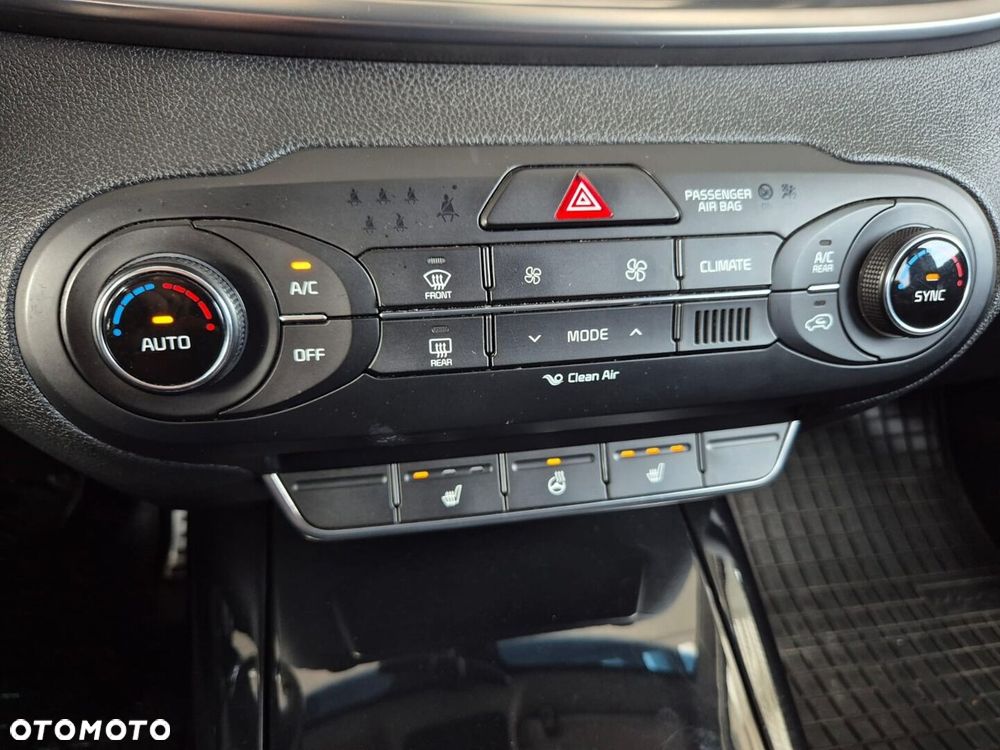 Kia Sorento - 27