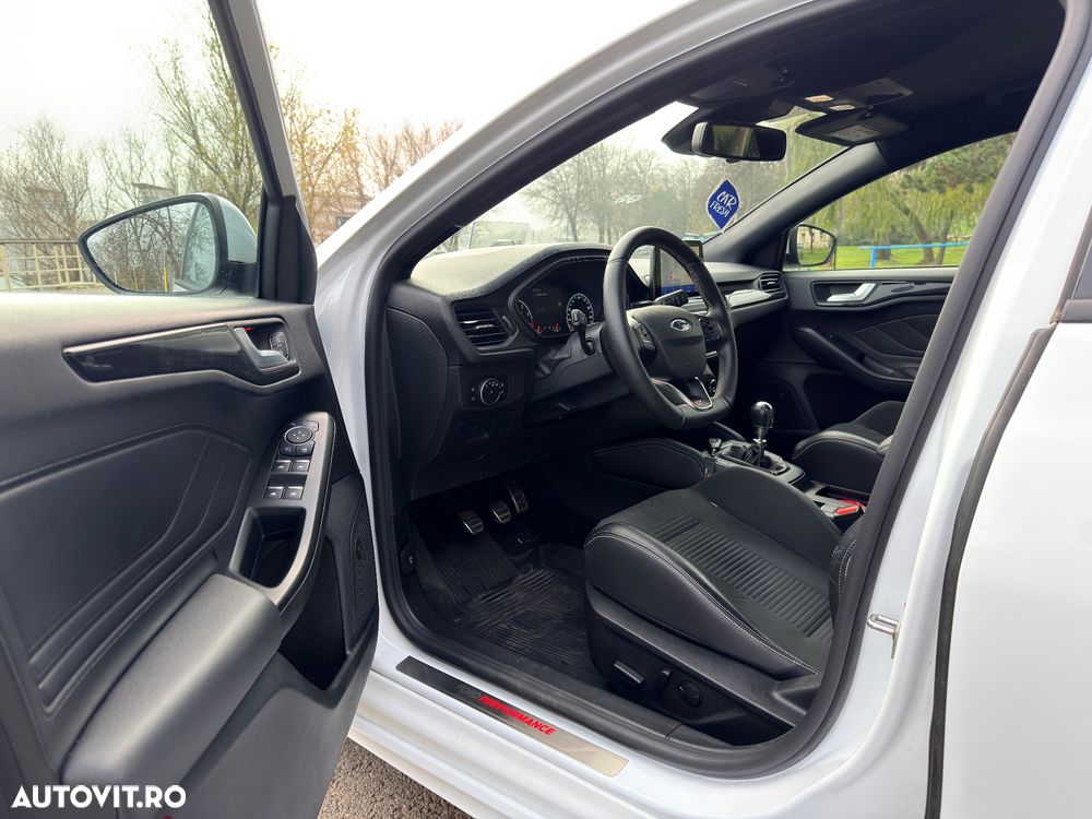Ford Focus 2.3 Ecoboost ST3 - 11