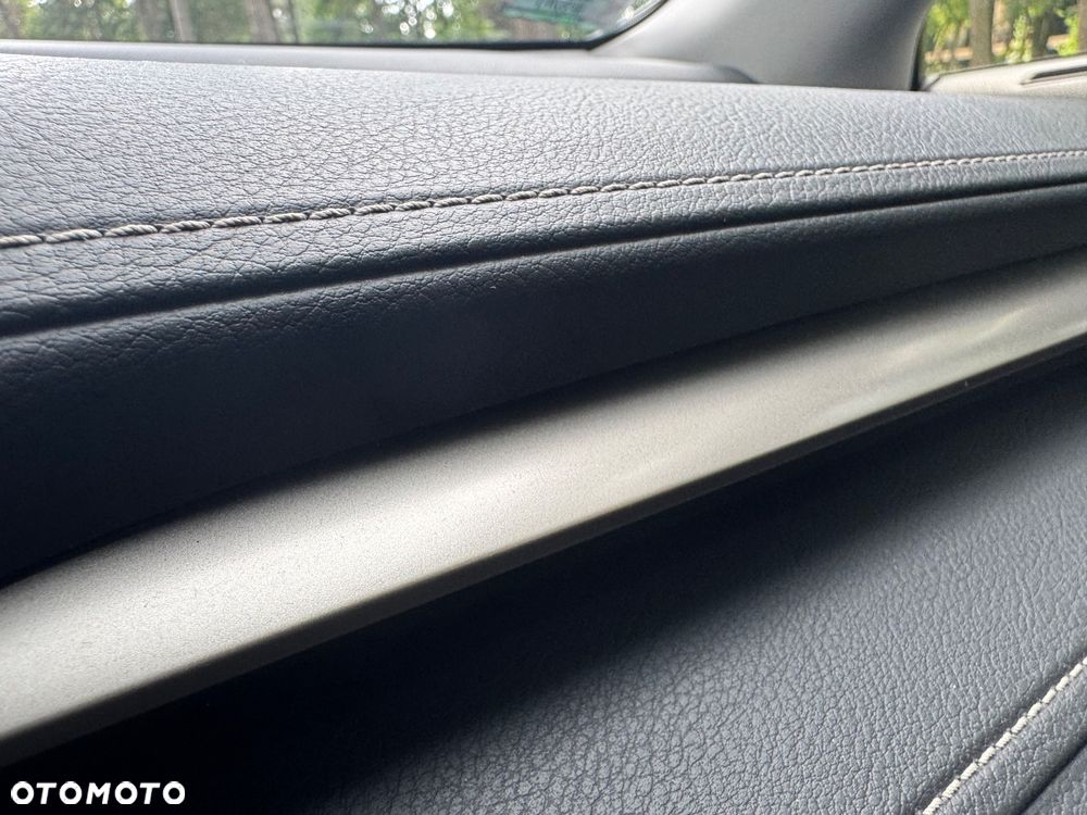 Lexus RX 450h Prestige - 34