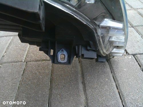 MERCEDES B KLASA W246 11-14 PRAWA PRZEDNIA LAMPA ORYGINAŁ W2468200261 - 12