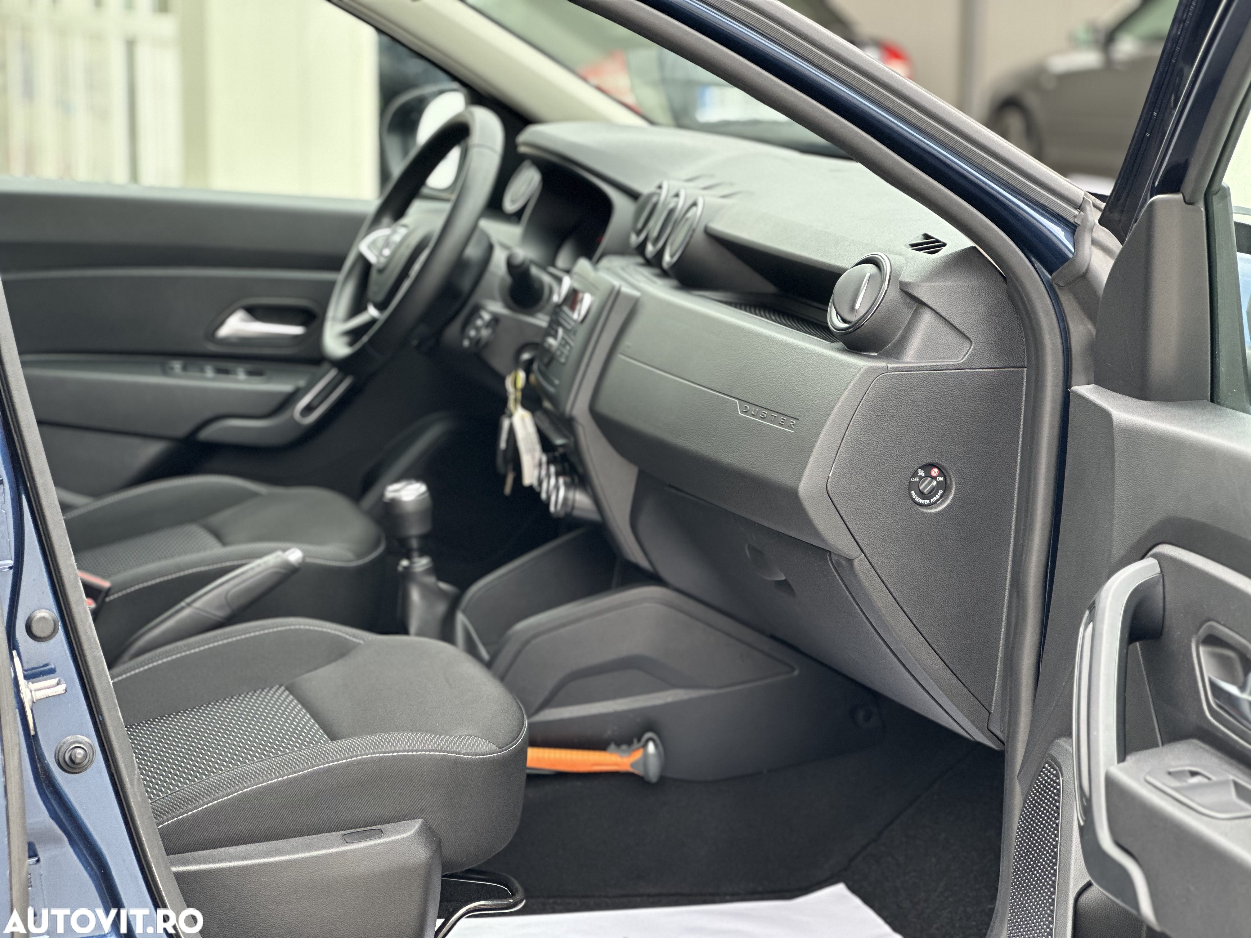 Dacia Duster TCe 125 4x2 Celebration - 9