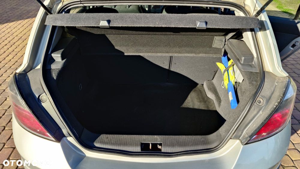 Opel Astra 1.7 CDTI - 9