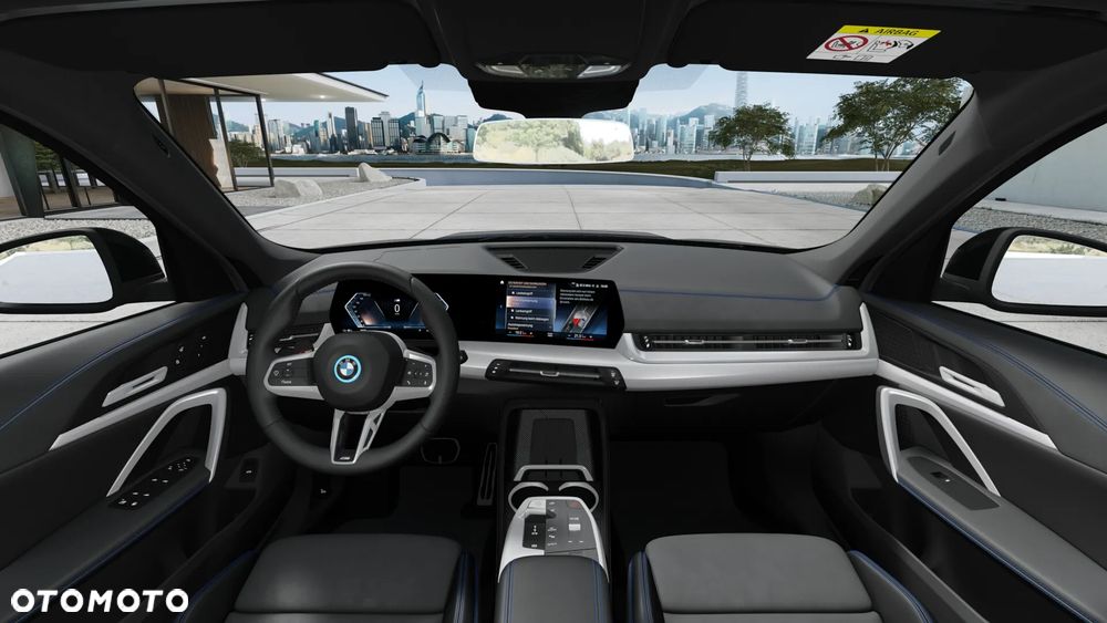 BMW iX1 - 9