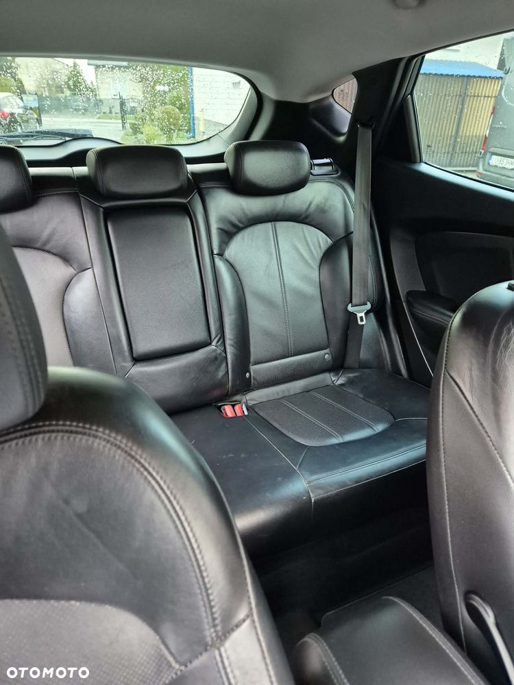 Hyundai ix35 - 12