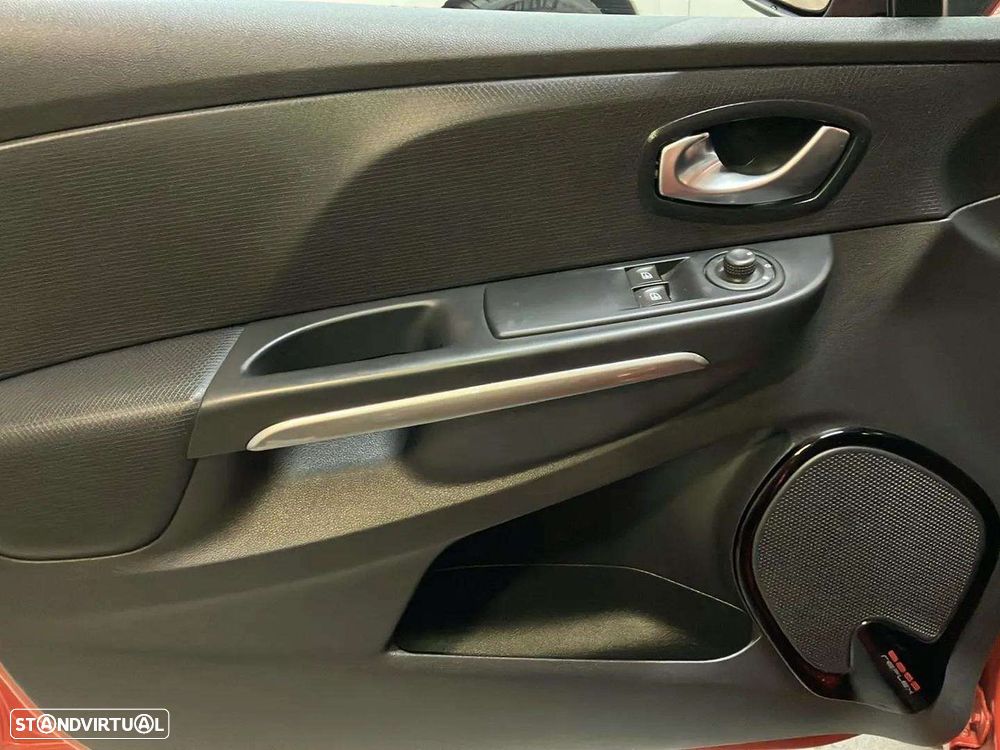 Renault Clio Sport Tourer 0.9 TCe Limited Edition - 20