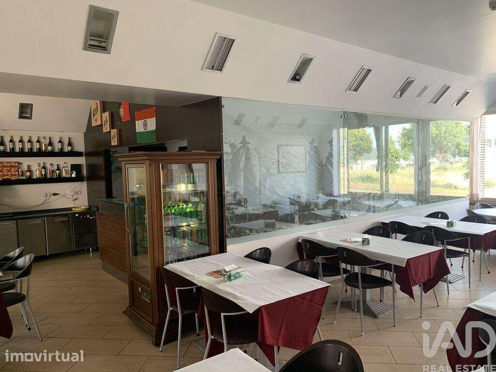 Loja / Estabelecimento Comercial em Alijó de 121,00 m2 - Grande imagem: 3/14