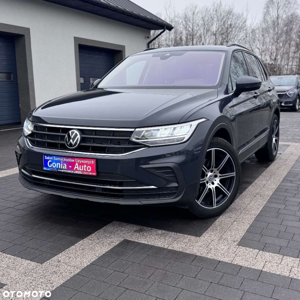 Volkswagen Tiguan - 2