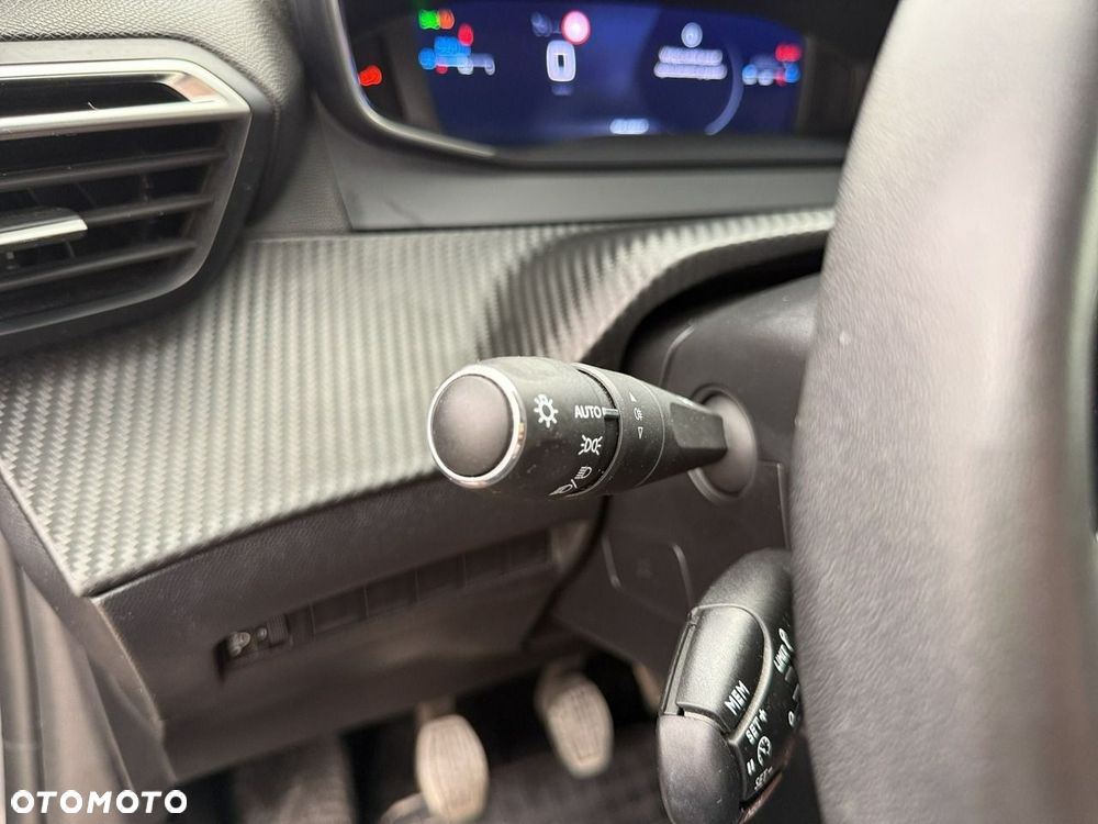 Peugeot 208 1.2 PureTech Allure S&S - 26