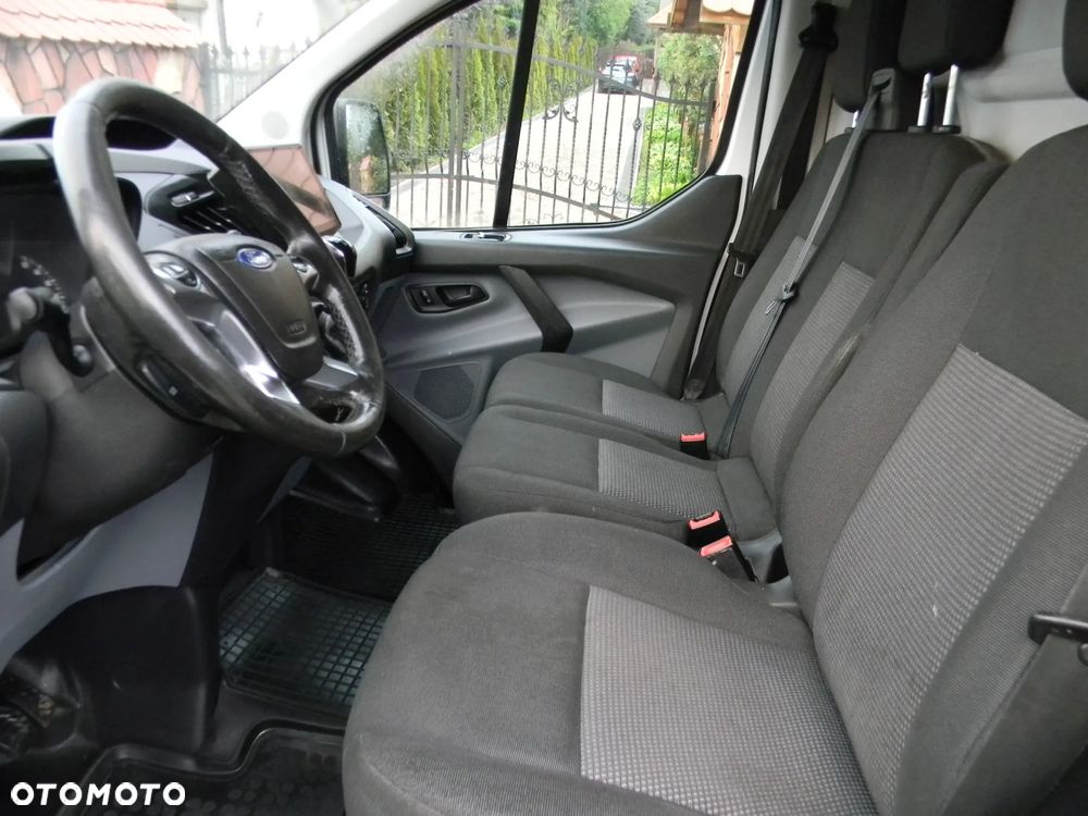 Ford Transit Custom - 17