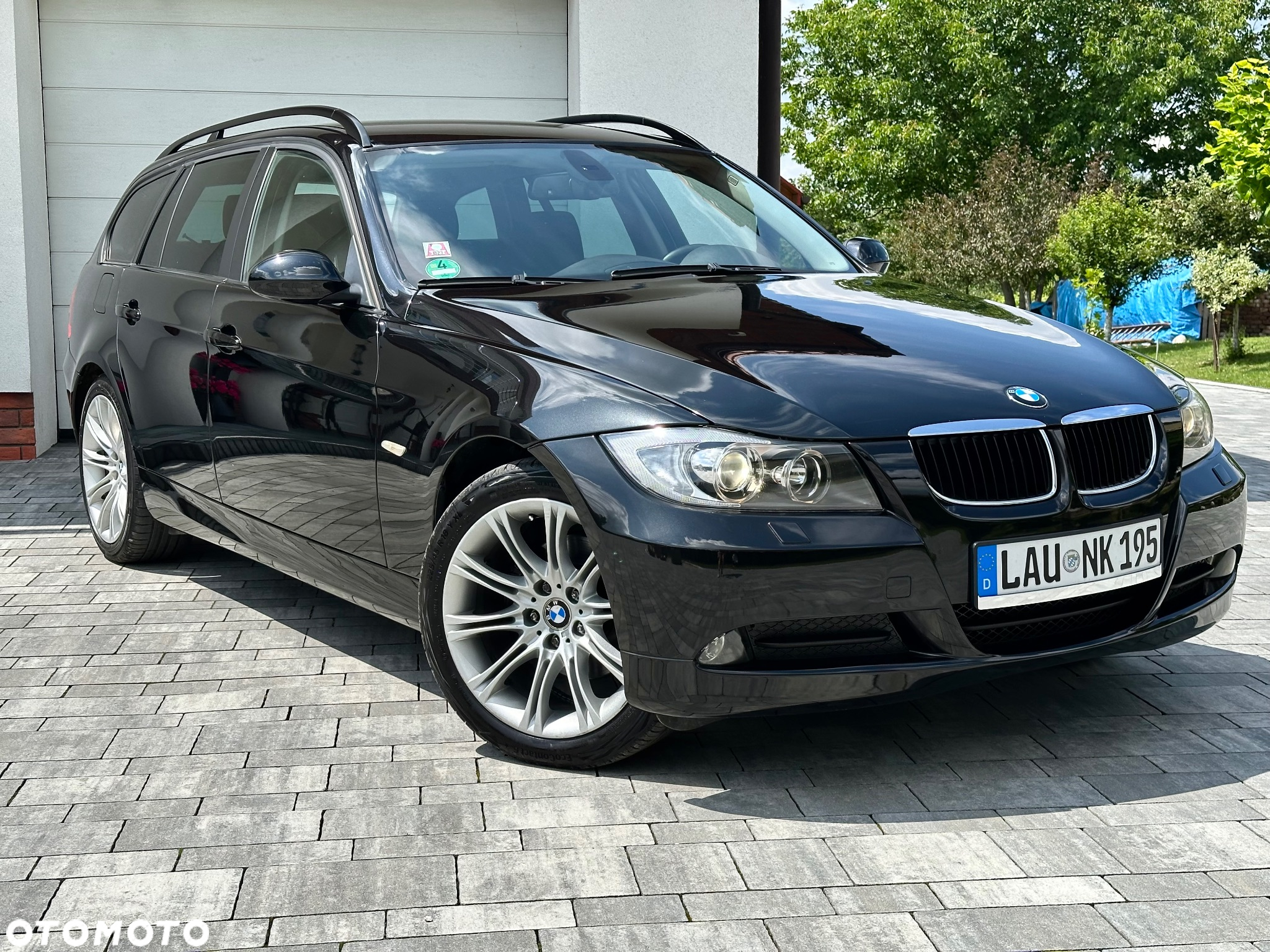 BMW Seria 3 320i Touring - 2