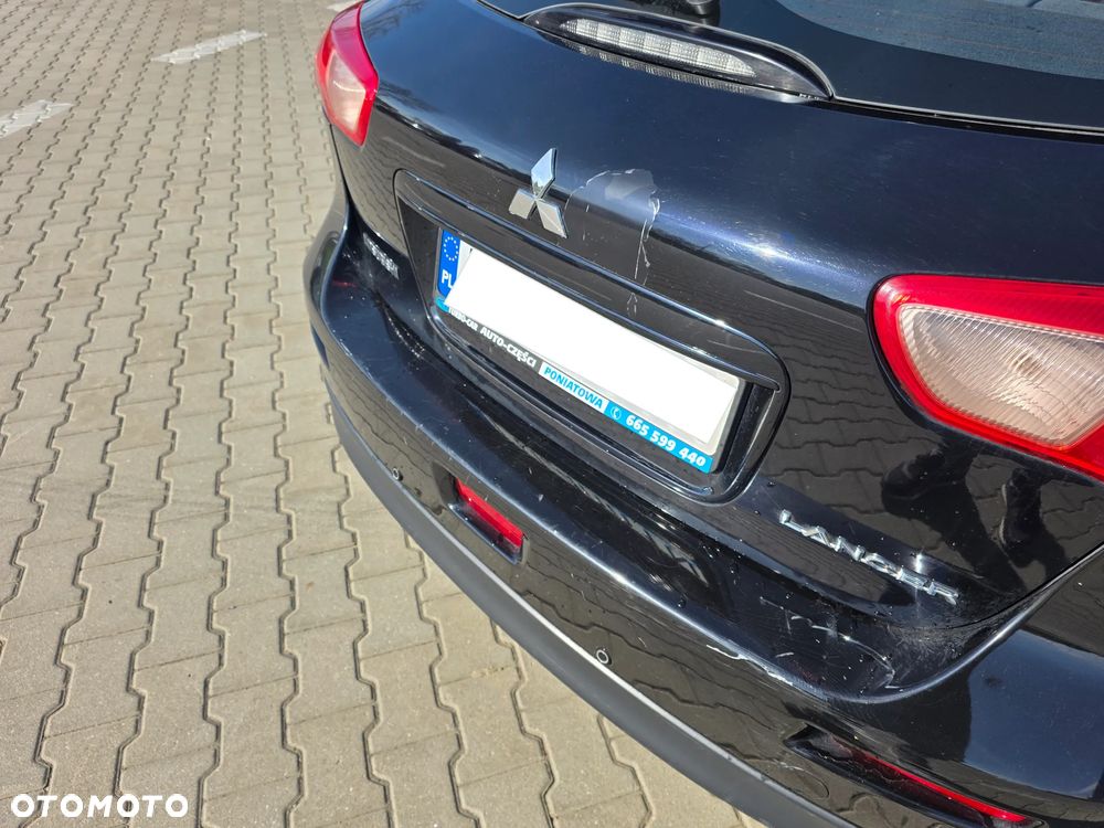 Mitsubishi Lancer 1.8 Intense - 12