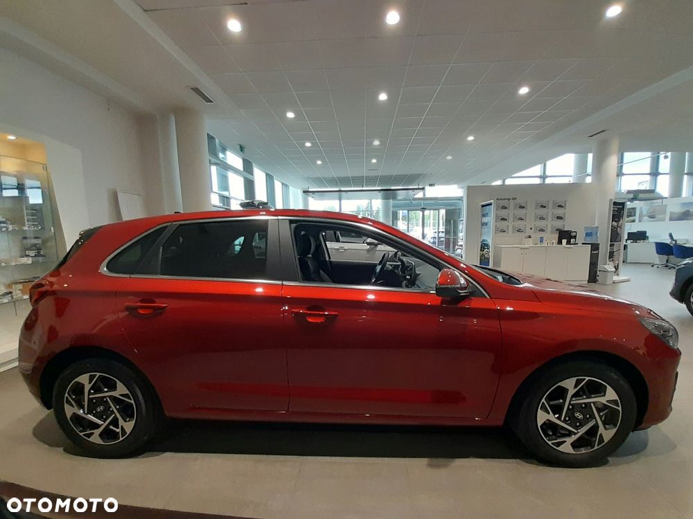 Hyundai i30 1.6 T-GDI Smart DCT - 6