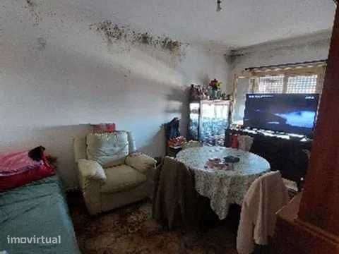 Apartamento t2 à venda na Estrada Mem Martins, 169 *ocupado* - Grande imagem: 5/10