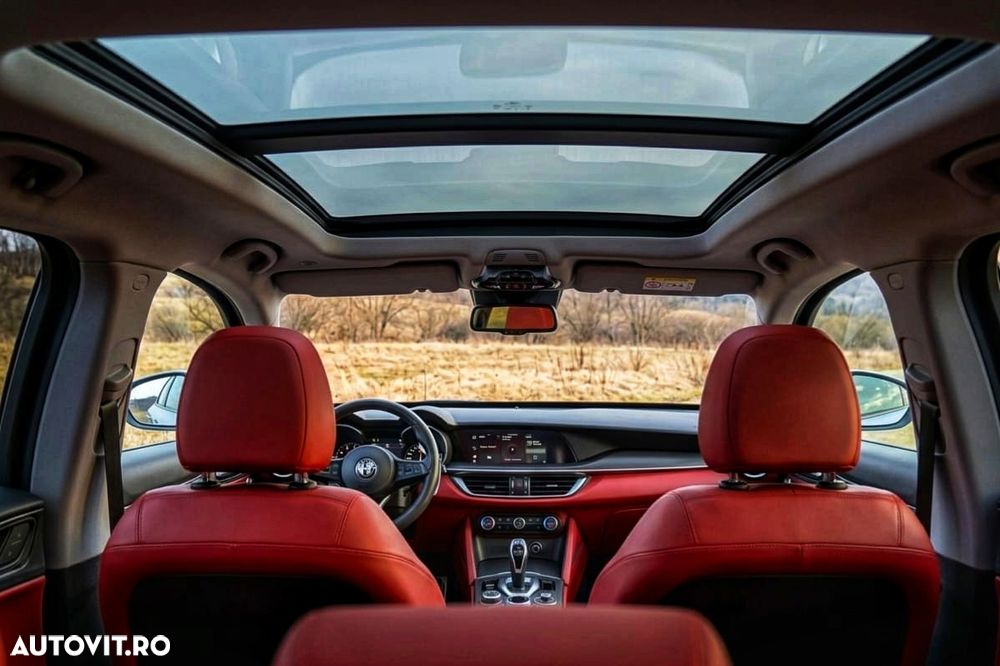 Alfa Romeo Stelvio 2.0 Turbo 16V AT8-Q4 Ti - 14