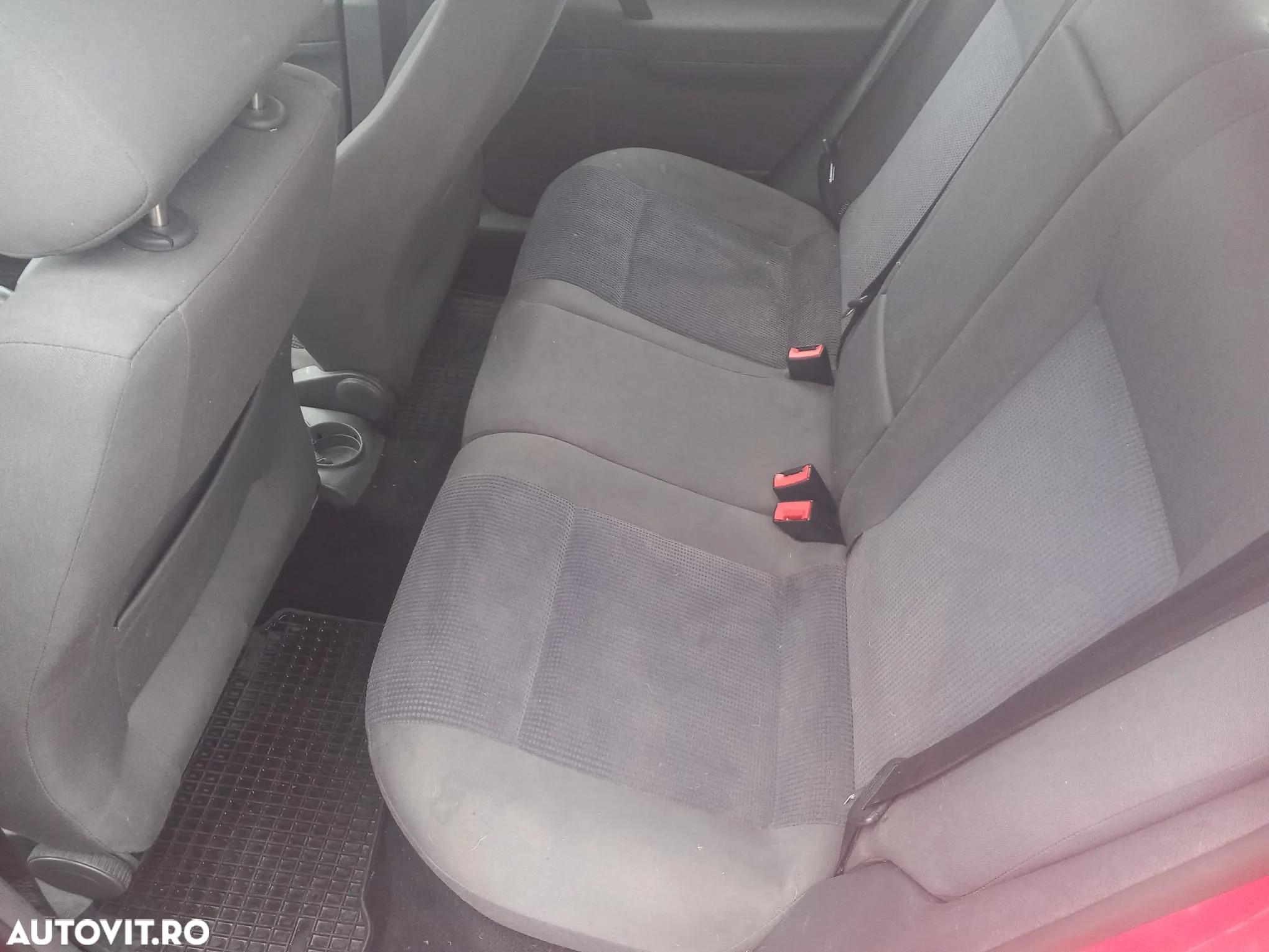 Volkswagen Polo - 8