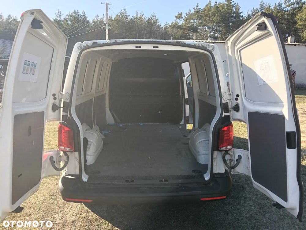 Volkswagen Transporter - 5