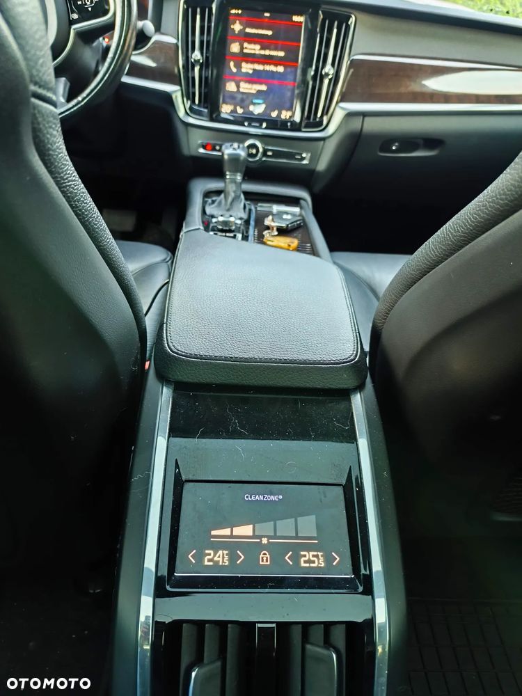 Volvo S90 T5 Momentum - 17