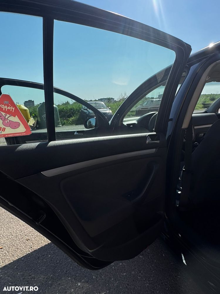 Volkswagen Golf 1.9 TDI Comfortline - 12