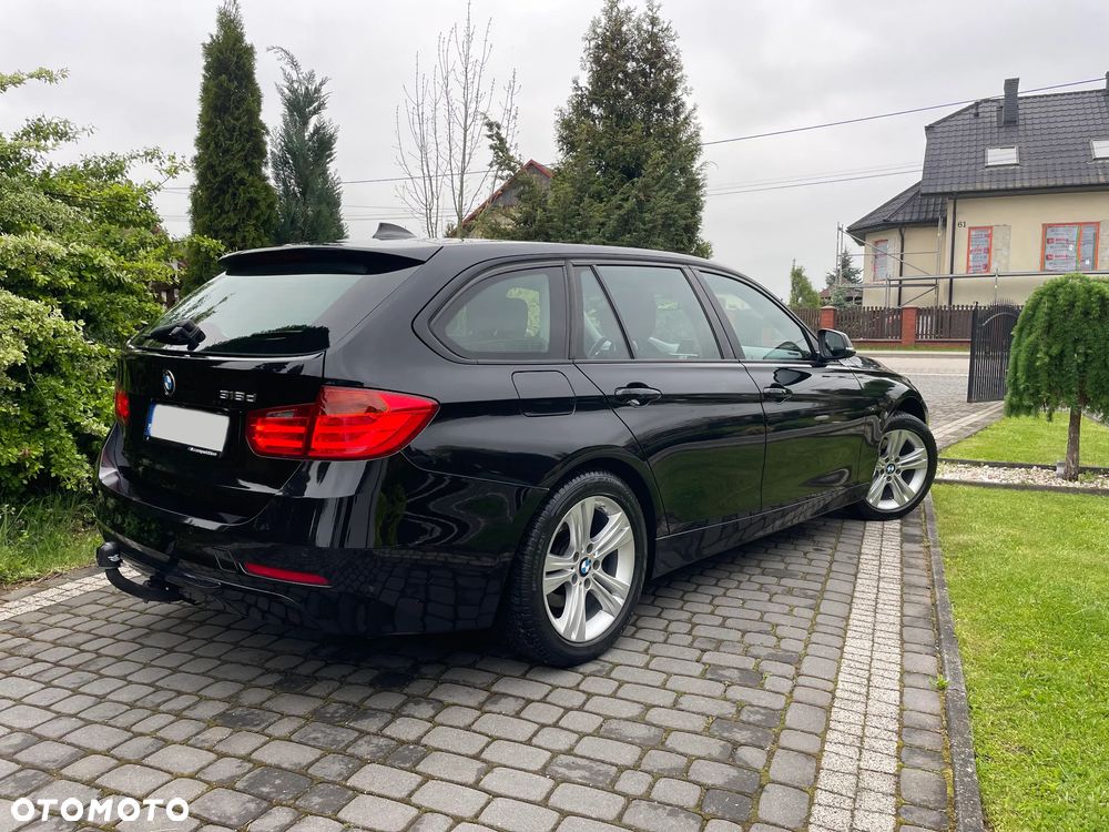 BMW Seria 3 318d Sport Line - 32