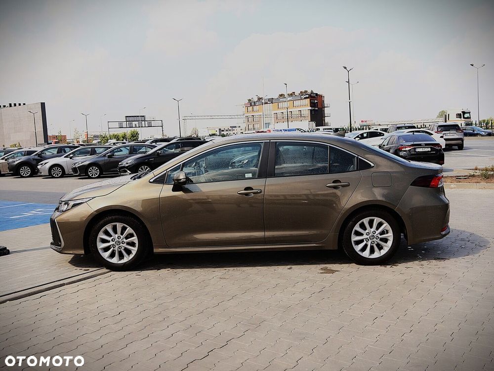 Toyota Corolla - 5