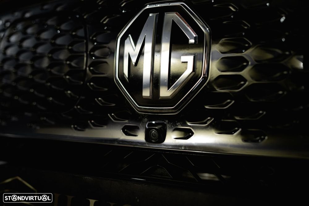 MG ZS EV 72.6 kWh Luxury OBC 11 kW - 13