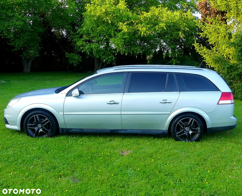 Opel Vectra 1.9 CDTI Cosmo - 3