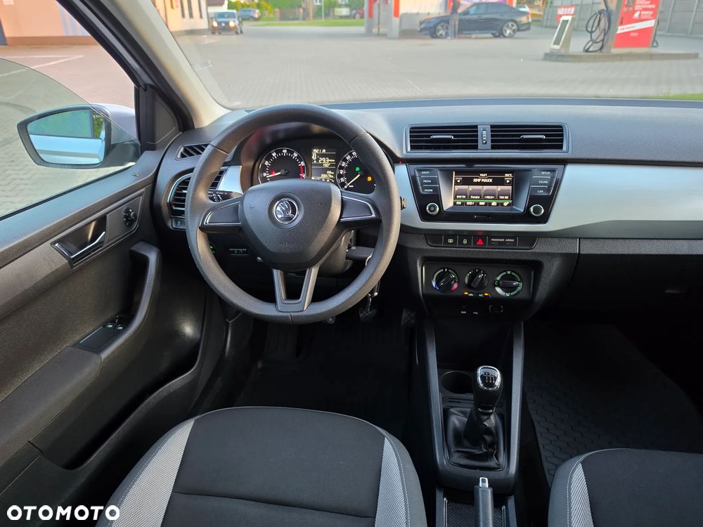 Skoda Fabia 1.2 TSI Active - 6