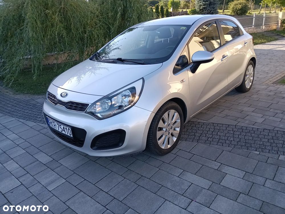 Kia Rio - 1