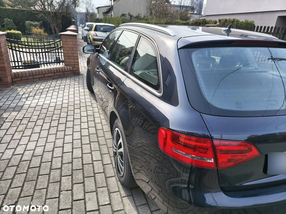 Audi A4 Avant 2.0 TDI ultra DPF Ambition - 5
