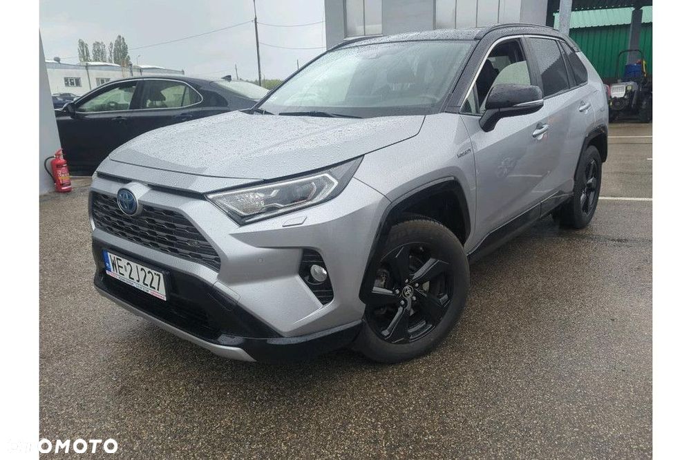Toyota RAV4 - 1