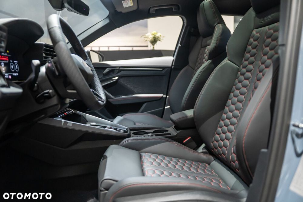 Audi RS3 Sportback - 12