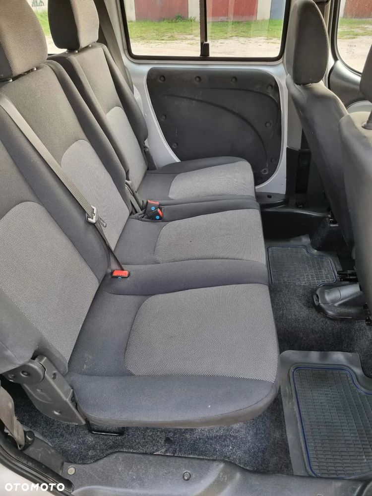 Fiat Doblo II 1.9 JTD Dynamic - 11