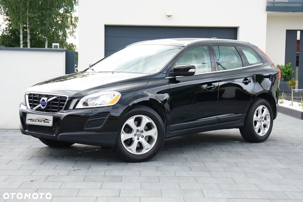 Volvo XC 60 D5 AWD - 8