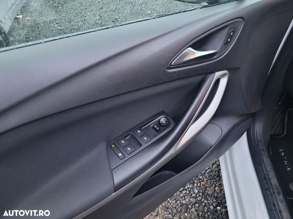 Opel Astra 1.2 Turbo Start/Stop Sports Tourer - 14